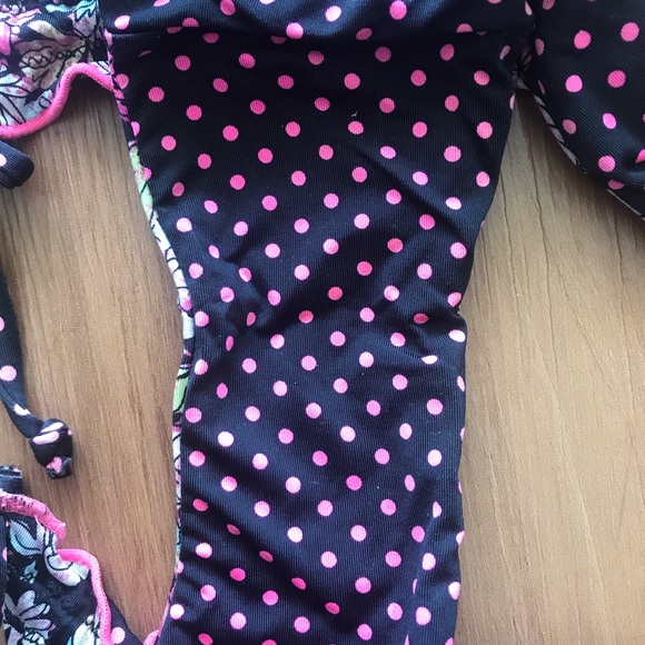 🆕 💕⭐️HP⭐️💕 Reversible Bikini Flower / Polka Dots - Picture 5 of 8